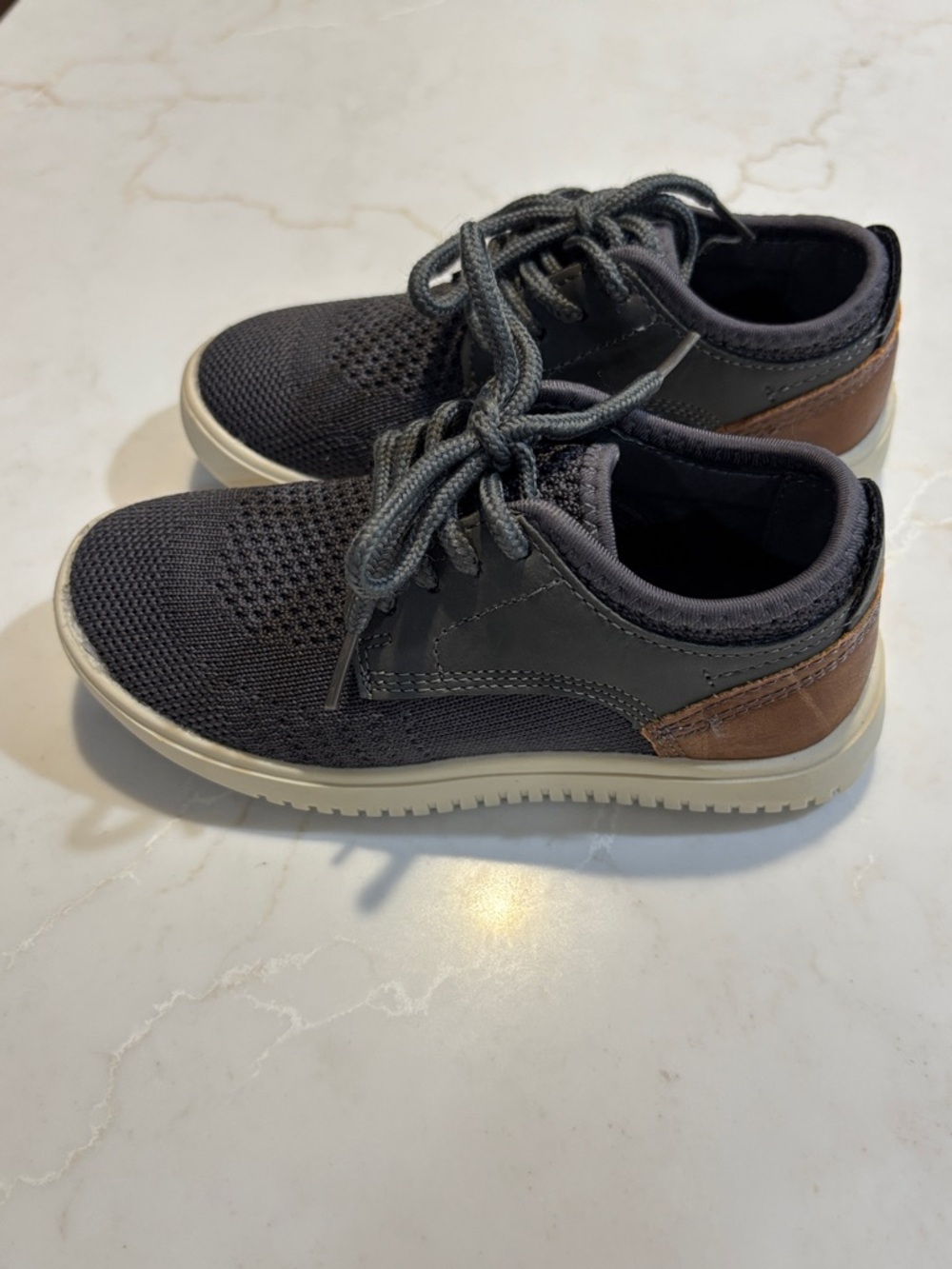 Steve Madden Black Toddler Lace-Up Sneakers with Tan Heel Accent Size 10 Toddler